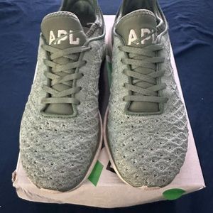 APL Techloom Size 7.5